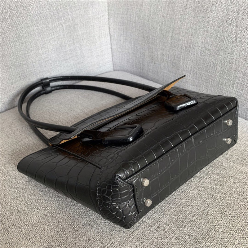 bottega veneta arco mini crocodile black - Image 5