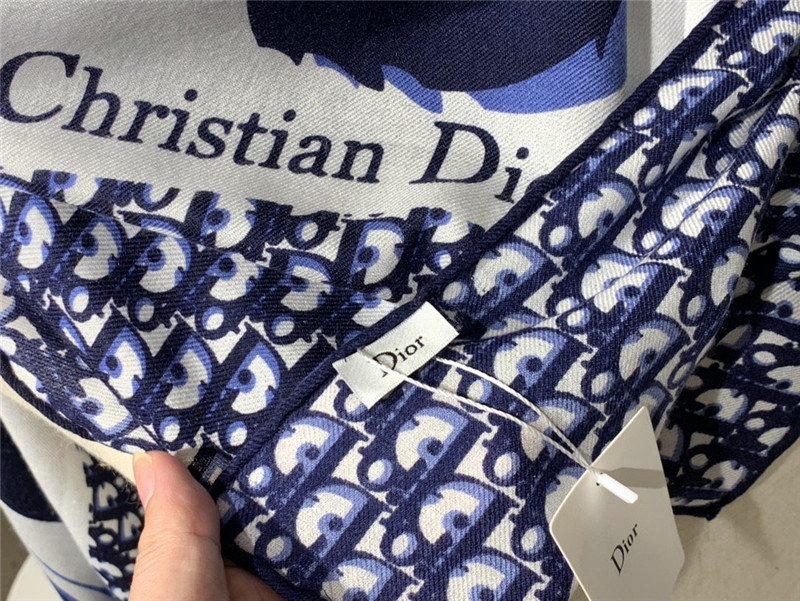 dior cashmere shawl dark blue - Image 4