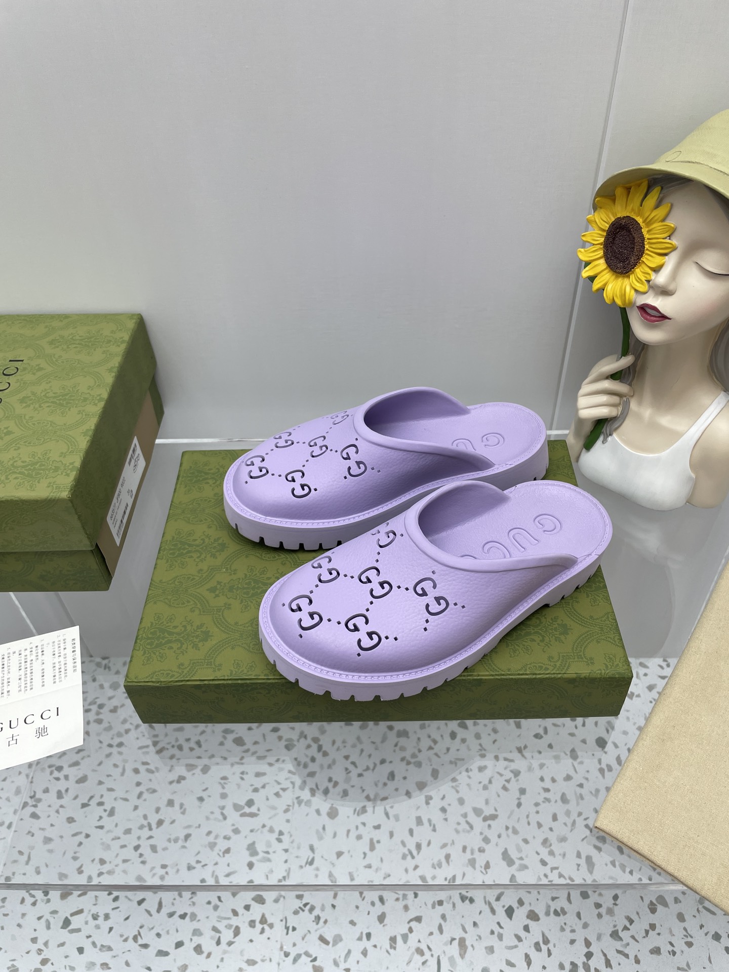 Gucci GG Slides Cave Slippers are versatile couple slippers purple - Image 2