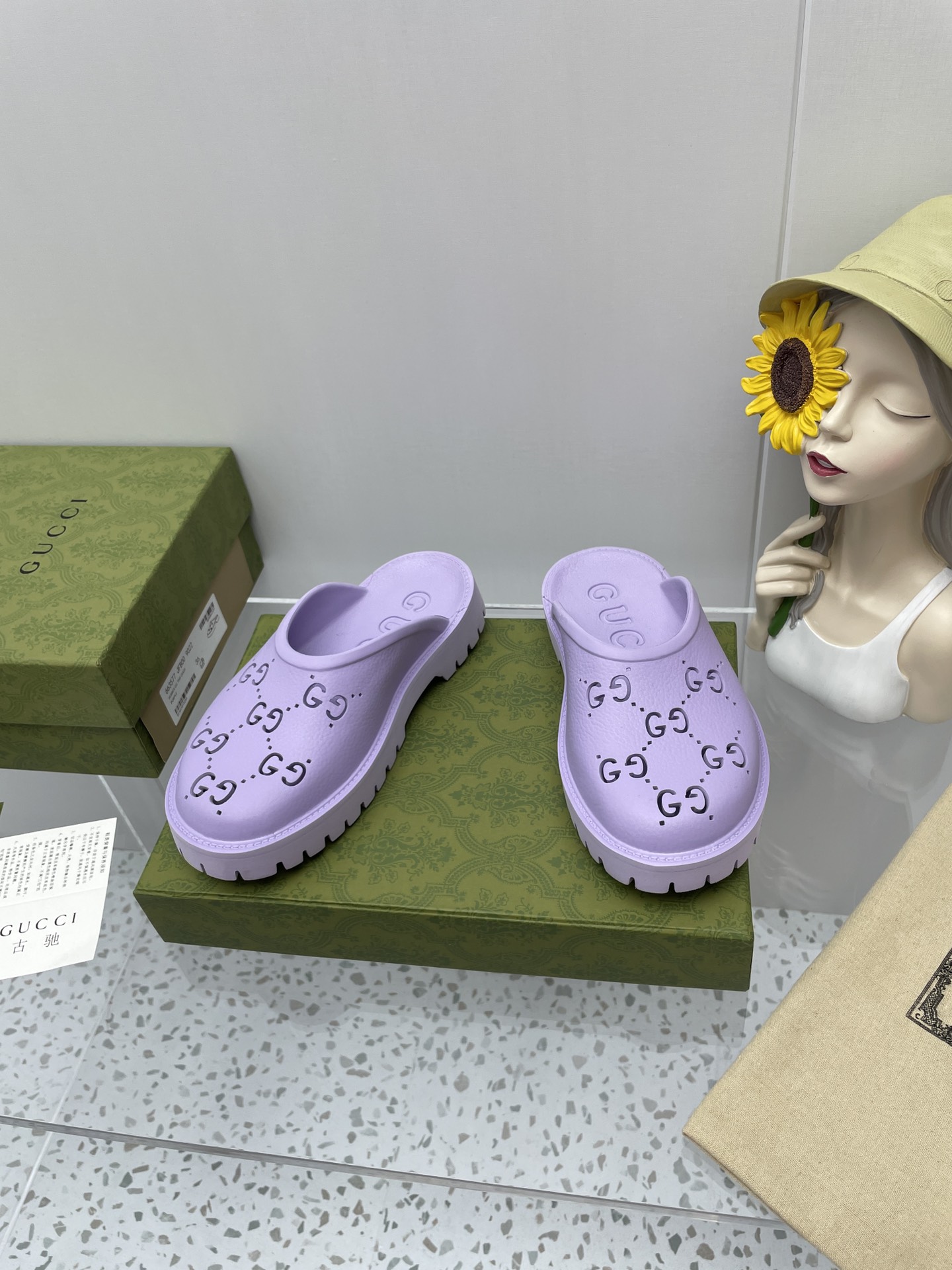 Gucci GG Slides Cave Slippers are versatile couple slippers purple - Image 3