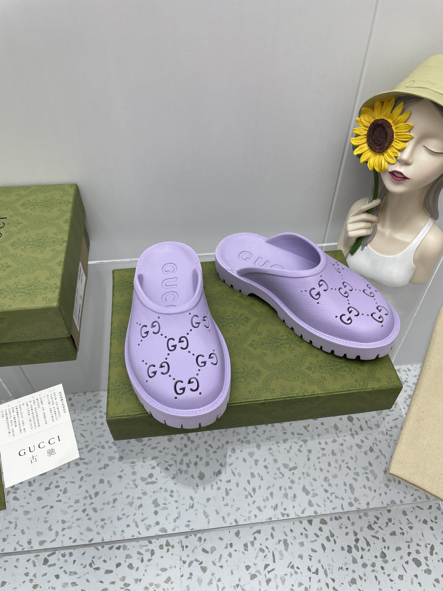 Gucci GG Slides Cave Slippers are versatile couple slippers purple - Image 4