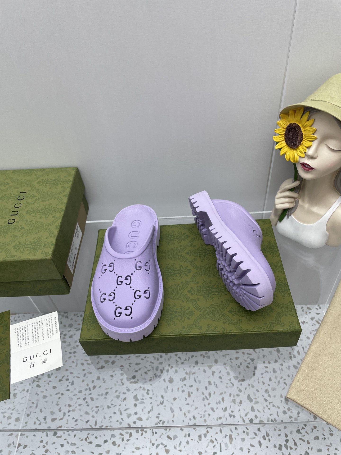 Gucci GG Slides Cave Slippers are versatile couple slippers purple - Image 5