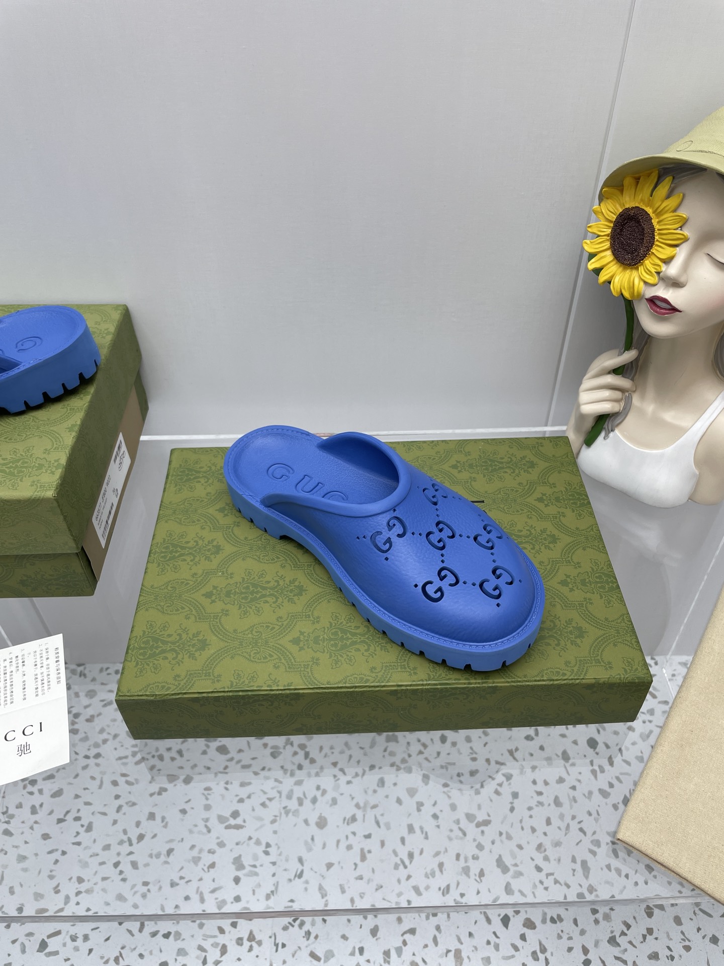 Gucci GG Slides Cave Slippers are versatile couple slippers blue - Image 7