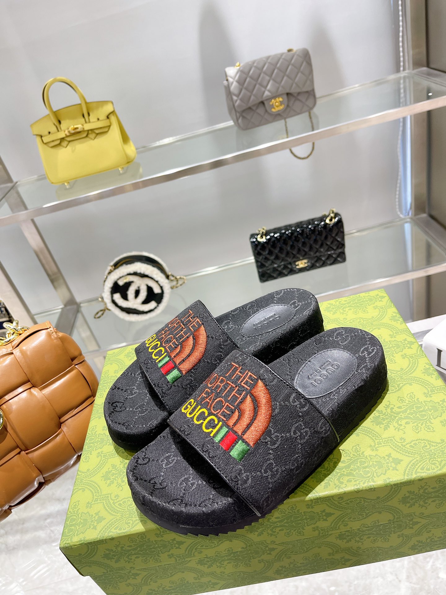 Gucci latest spring summer 2024 slippers C - Image 7