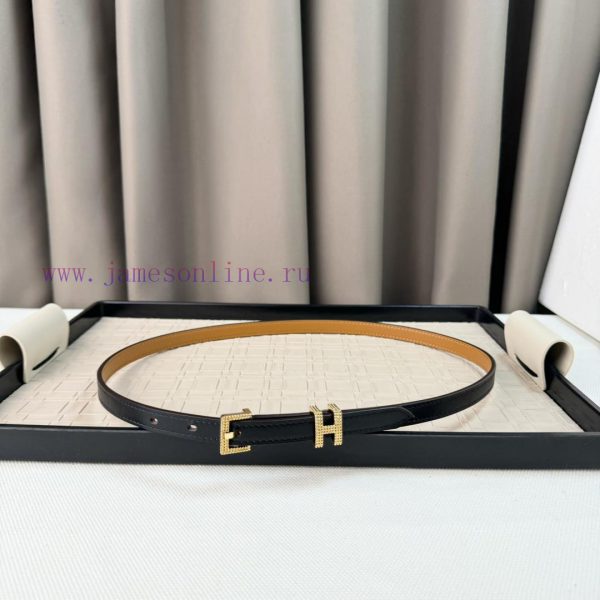 Calfskin waist belt, paired with palladium plated buckle, finely polished and diamond sparkl gaks93nd