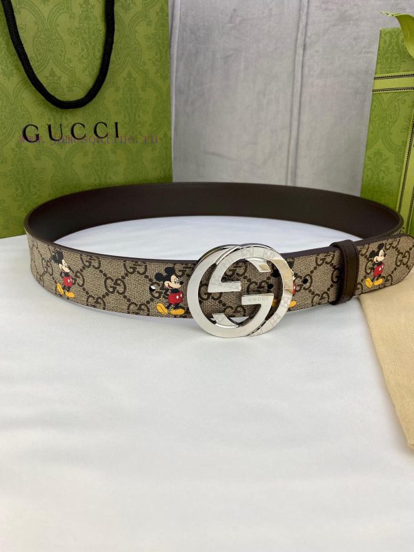 4.0cm wide Gucci double-sided belt, with GG Supreme canvas on one side infused with Mickey p gi3njr6l